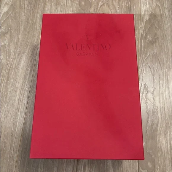 Valentino Garavani Studded Red Heels - Picture 11 of 12